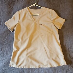 FIG Clothing Catarina One-Pocket Scrub Top in Cement